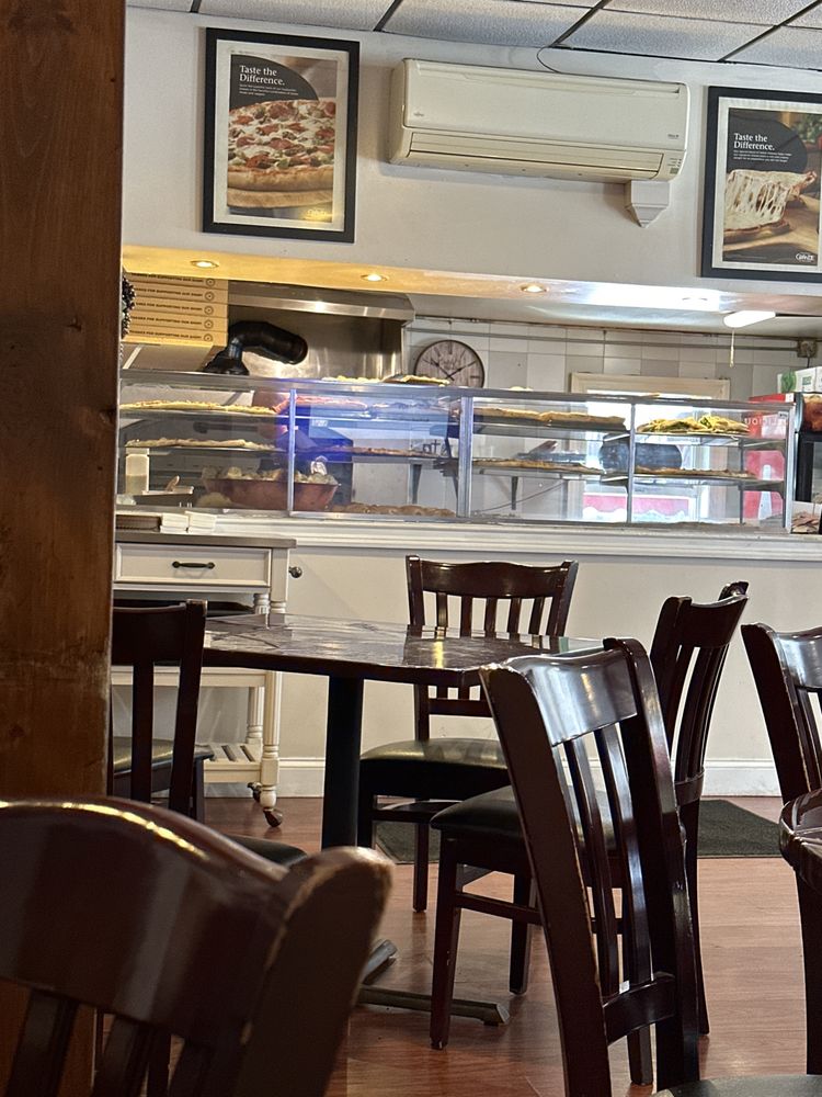 GIOVANNI’S PIZZA RESTAURANT Updated August 2024 49 Reviews 535