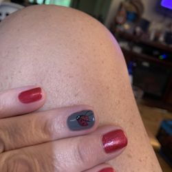 Entourage Salon - Ladybug nail!