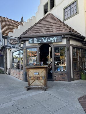 High Roller Tiki Lounge by null