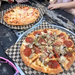 Haute Box - The Kevin and Cheese Pizza