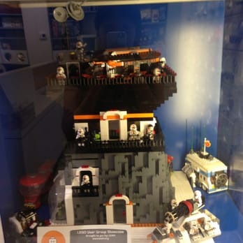 The Lego Store - Toy Stores Near Me - Honolulu, Hawaii The Lego Store - Toy Stores Near Me - Honolulu, Hawaii