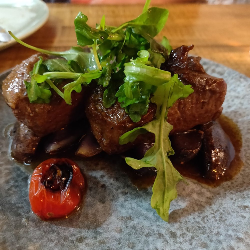 Porta4 - Veal and potatoes - Portuguese Near Me - Porto, 13 Porta4 - Veal and potatoes - Portuguese Near Me - Porto, 13