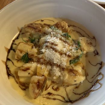 Simon Pearce - Ricotta gnocchi (slopped up remaining sauce with bread from bread plate - take note people: it's that good) - New American Near Me - Quechee, Vermont Simon Pearce - Ricotta gnocchi (slopped up remaining sauce with bread from bread plate - take note people: it's that good) - New American Near Me - Quechee, Vermont