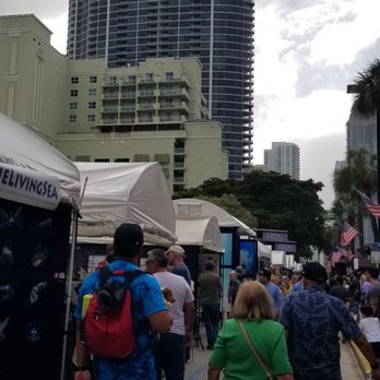 Las Olas Boulevard - Local Flavor Near Me - Fort Lauderdale, Florida Las Olas Boulevard - Local Flavor Near Me - Fort Lauderdale, Florida