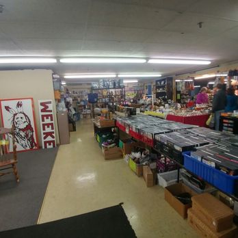Weekend Warriors Flea Market - They had super cheap candy, dvds, collectables, and all kinds of antiques. Also new handmade items. - Antiques Near Me - Muncie, Indiana Weekend Warriors Flea Market - They had super cheap candy, dvds, collectables, and all kinds of antiques. Also new handmade items. - Antiques Near Me - Muncie, Indiana