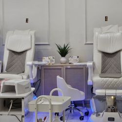 Amore Nail Lounge