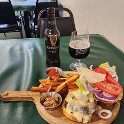 Garretts Mill Diner - Friday special cheeseburger and brew.