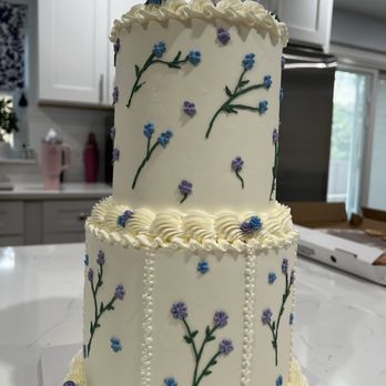 Lucy's Delights Bakery - cake - Custom Cakes Near Me Lucy's Delights Bakery - cake - Custom Cakes Near Me
