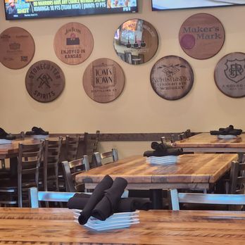Burg & Barrel - Lenexa - Burgers Near Me - Lenexa, Kansas