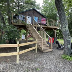 BUCKSPORT/FORT KNOX KOA - Tree House