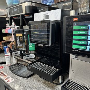 7-Eleven - Coffee machine is not working for 2 weeks - Convenience Stores Near Me - Davenport, Florida