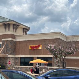 Garbin celebrating the 4th of July at Kroger Marketplace!