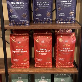 Happy Place Coffee & Eats - Amazing fresh coffee beans - Cafes Near Me - Woodbridge, Virginia