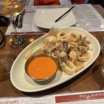 Pomo - Scottsdale - Calamari - Pizza Near Me - Scottsdale, Arizona Pomo - Scottsdale - Calamari - Pizza Near Me - Scottsdale, Arizona