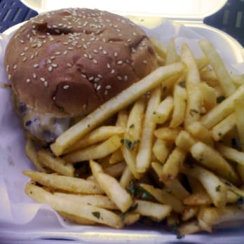 Piaggio Gaucho On Wheels - Angus burger, chimi fries - Argentine Near Me Piaggio Gaucho On Wheels - Angus burger, chimi fries - Argentine Near Me