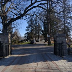 Woodland Cemetery