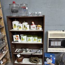 Gloria's country collectibles
