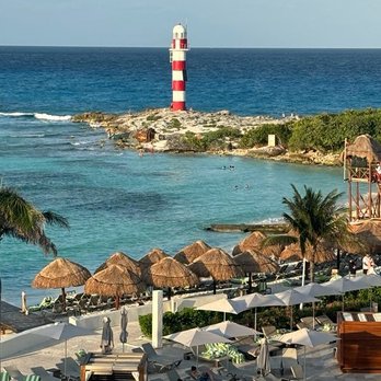 Hyatt Ziva Cancun - General beach where they have cabanas, umbrella seats, and do the water sports. - Hotels Near Me - Cancún, ROO