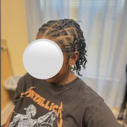 Pure Elegance Salon & Spa - Natural style - locs