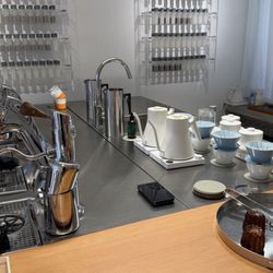 April Coffee Roasters - Coffee Lab