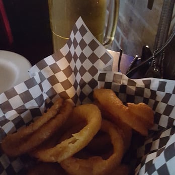 Draft Picks - Onion rings and tall beers - Sports Bars Near Me - Mount Prospect, Illinois