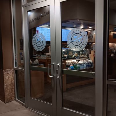 The Coffee Bean & Tea Leaf by null