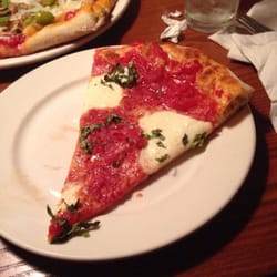 Bertucci's Italian Restaurant - Margharita Pizza
