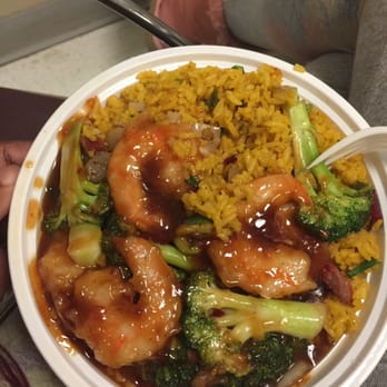 King's Wok - Pork fry rice with green and white onions with shrimp and broccoli in garlic sauce !! Yummy! Best I've ever had in my 20+ years - Chinese Near Me - Jersey City, New Jersey King's Wok - Pork fry rice with green and white onions with shrimp and broccoli in garlic sauce !! Yummy! Best I've ever had in my 20+ years - Chinese Near Me - Jersey City, New Jersey