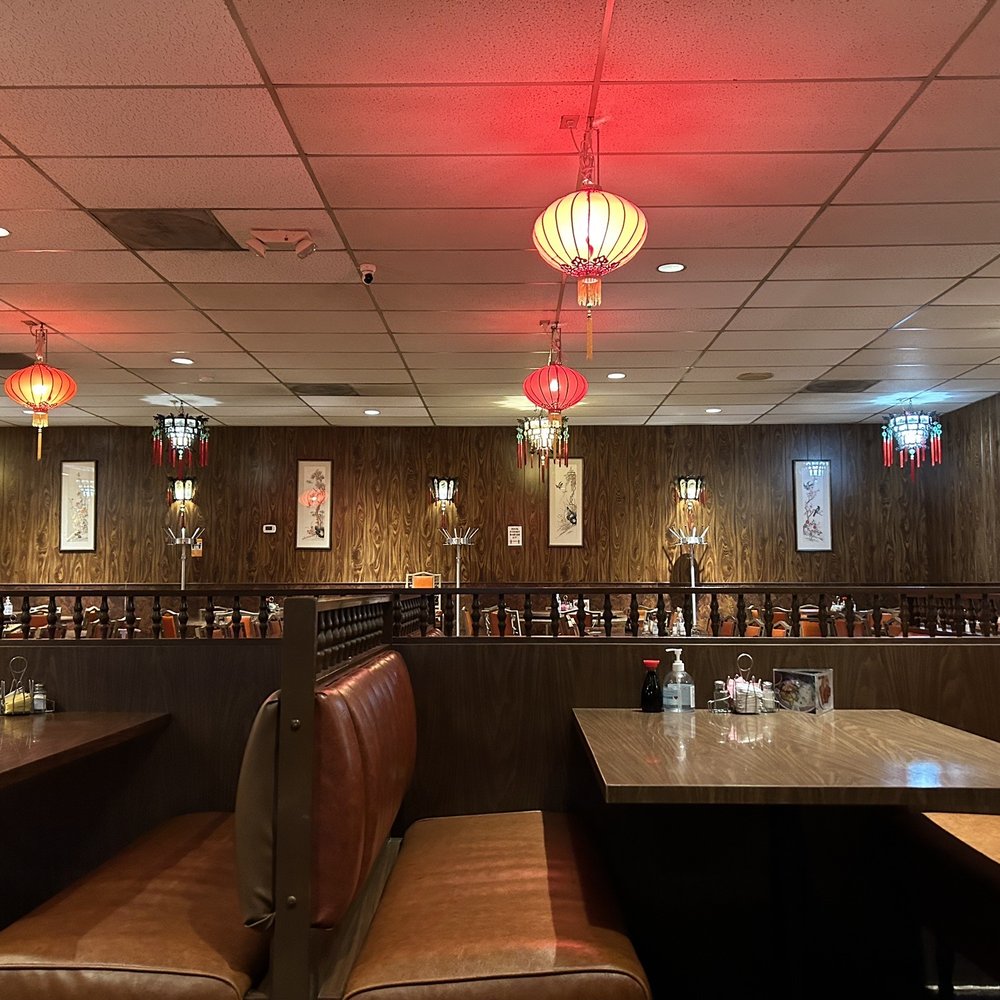 Golden Star Restaurant - Dining area - Chinese Near Me - Boise, Idaho