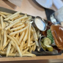 Fate Brewing Company - Phoenix - Fried chicken sandwich