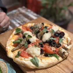 La Rana Vegana - Pizza Mediterranean