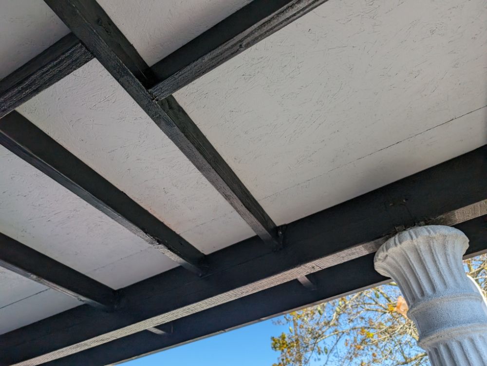 Slide of Luna Roofing