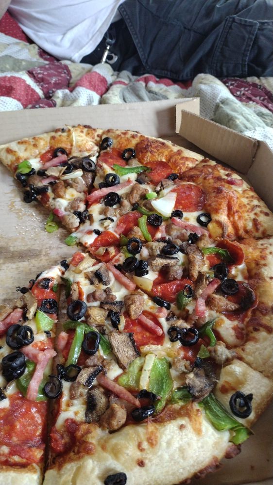 PIZZA HUT Updated September 2024 18 Reviews 13609 Innerarity