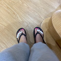 Golden Q Nails & Spa - Organic pedicure 1 hr