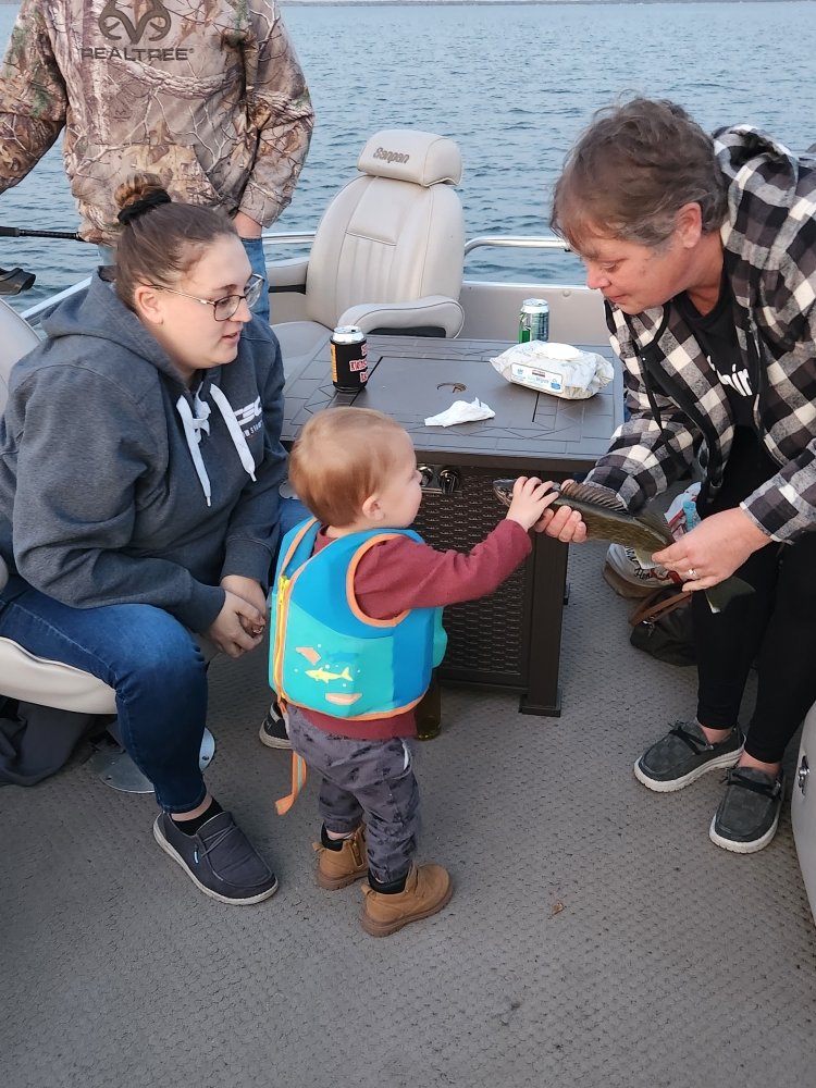 PELICAN LAKE FISH HOUSE RENTALS AND GUIDE SERVICE 35 Photos Pequot