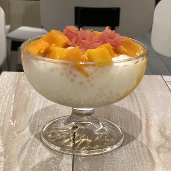 Mango Mango Dessert - Snow White with sago and mango and pomelo! - Desserts Near Me - New York, New York