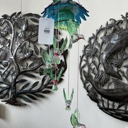 Looking Glass Gifts And Gallery - Amazing glass hummingbird wind chimes