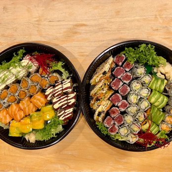 Onsen - Check out the medium size party tray! They have small, medium and large~yummy varieties! - Japanese Near Me - Oakdale, New York Onsen - Check out the medium size party tray! They have small, medium and large~yummy varieties! - Japanese Near Me - Oakdale, New York