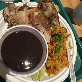 Criollo - Puerto Rican Near Me - Milwaukee, Wisconsin