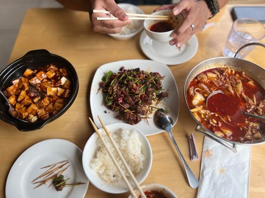 Chengdu Taste by null
