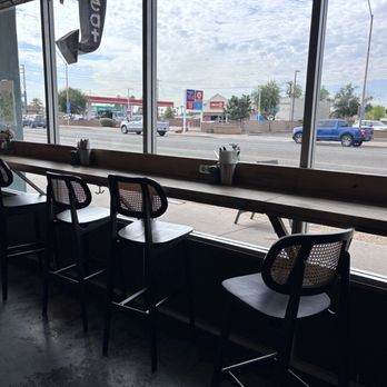 Ollie Vaughn's - Bar area - Sandwiches Near Me - Phoenix, Arizona Ollie Vaughn's - Bar area - Sandwiches Near Me - Phoenix, Arizona