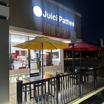Juici Patties - Caribbean Near Me - Sunrise, Florida