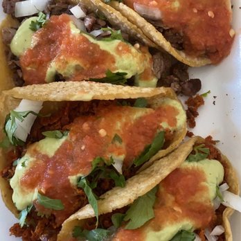 Tacos La Central - 2 tacos de asada y 2 tacos de chorizo - Mexican Near Me - Colton, California