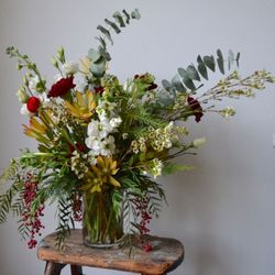Flowerkraut - A large and lush Winter arrangement in our Isla style