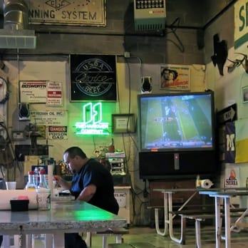 KD's Bar-B-Q - Barbeque Near Me - Midland, Texas