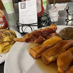 Atrium Cafe