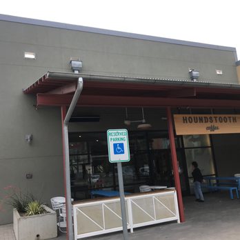 Houndstooth Coffee Sylvan 30 - Coffee & Tea Near Me - Dallas, Texas Houndstooth Coffee Sylvan 30 - Coffee & Tea Near Me - Dallas, Texas