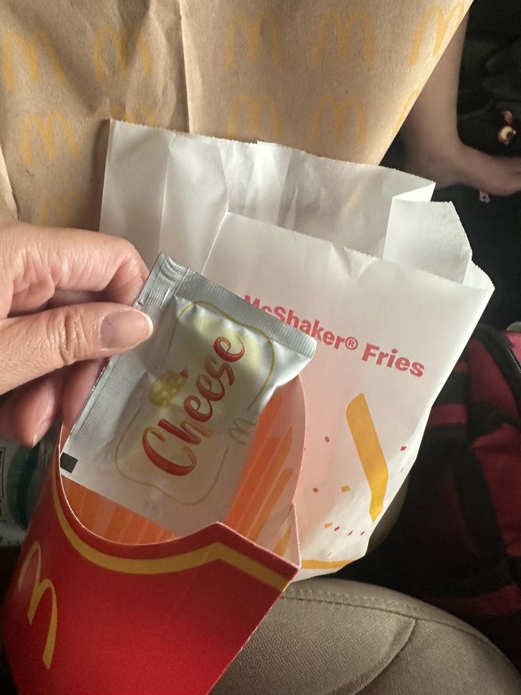 MCDONALD’S 12 Magsaysay Dr, Olongapo, Zambales, Philippines Fast