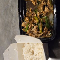 Chen's Chinese Restaurant - Mongolian Chicken