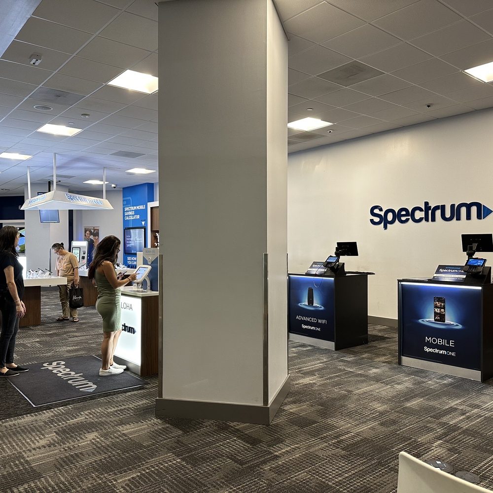 Spectrum - Folks waiting patiently. - Television Service Providers Near Me - Honolulu, Hawaii Spectrum - Folks waiting patiently. - Television Service Providers Near Me - Honolulu, Hawaii